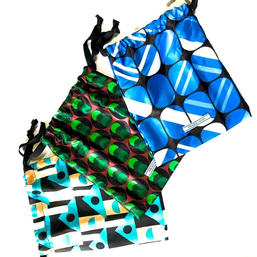 Prada pouch. 100% silk. 7 x 8 1/2“.